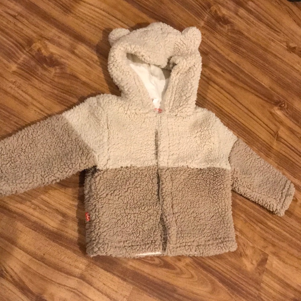 Magnificent baby jacket with hood!
